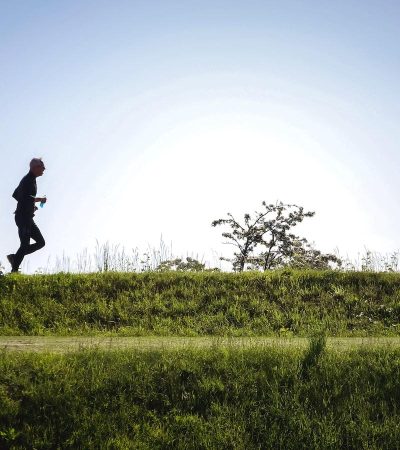 Stepping in the Right Direction: Crafting Your Perfect Fit – A Guide to Selecting Your Ideal Running Shoes