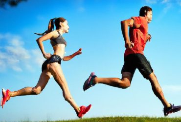 Essential Guide: Choosing and Caring for Running Apparel-Is Professional Sportswear Necessary?